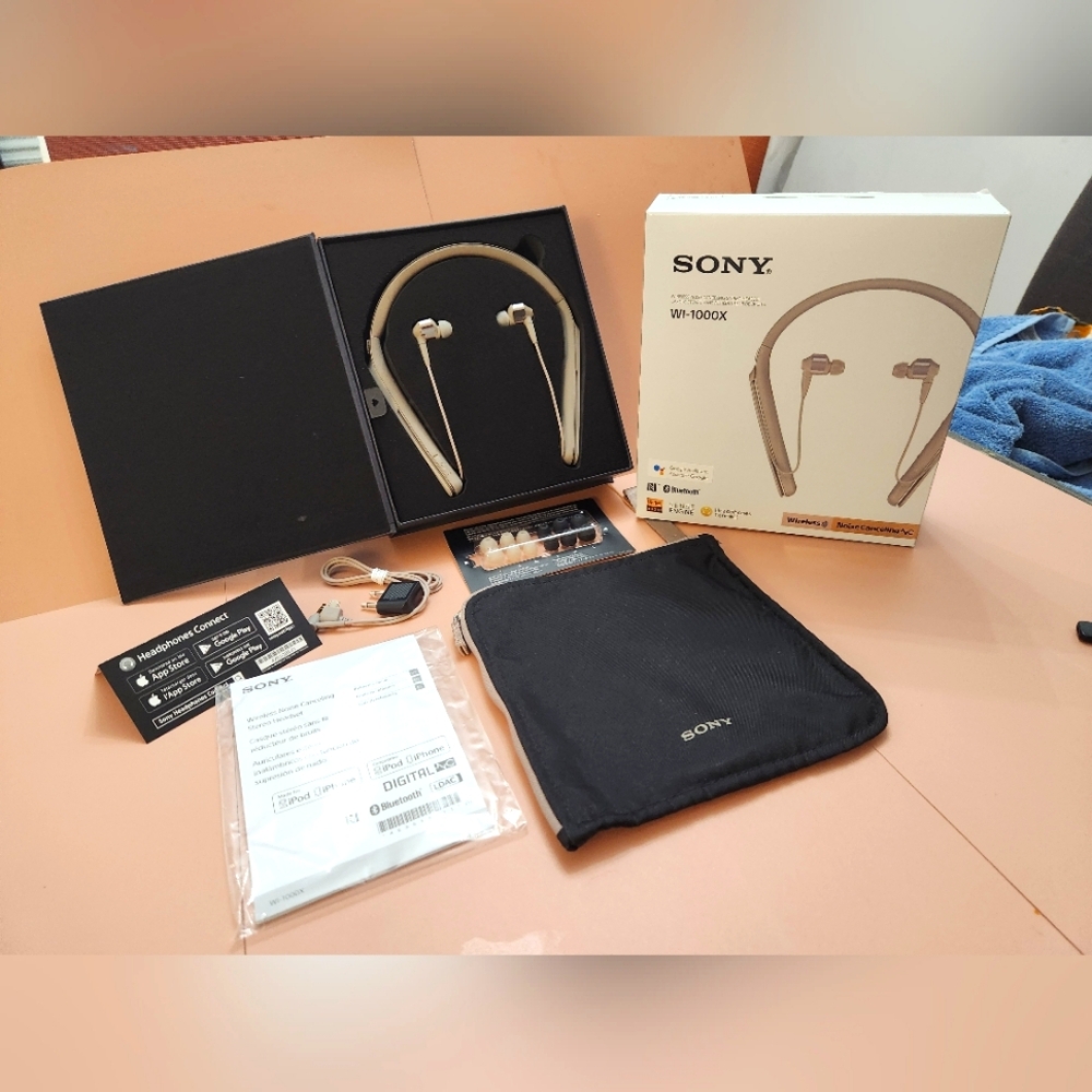 Sony WI-1000X Wireless Noise Cancelling In-ear Headphones -- CHAMPAGNE GOLD